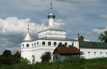 Храм Покрова в Николаевском Клобуковом монастыре города Кашина